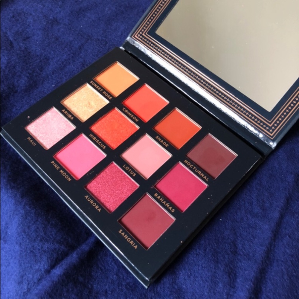 Ace Beaute Eyeshadow Palette